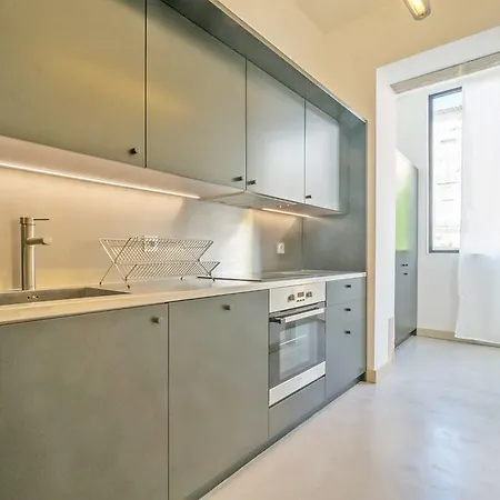 Daire Franklin Design